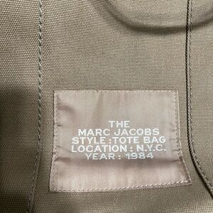 Gently Used Michael Kors The Canvas Tote Bag in Sleet Green in Medium